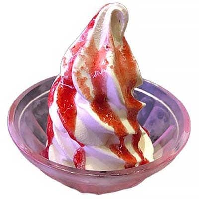 ソフトクリームストロベリー